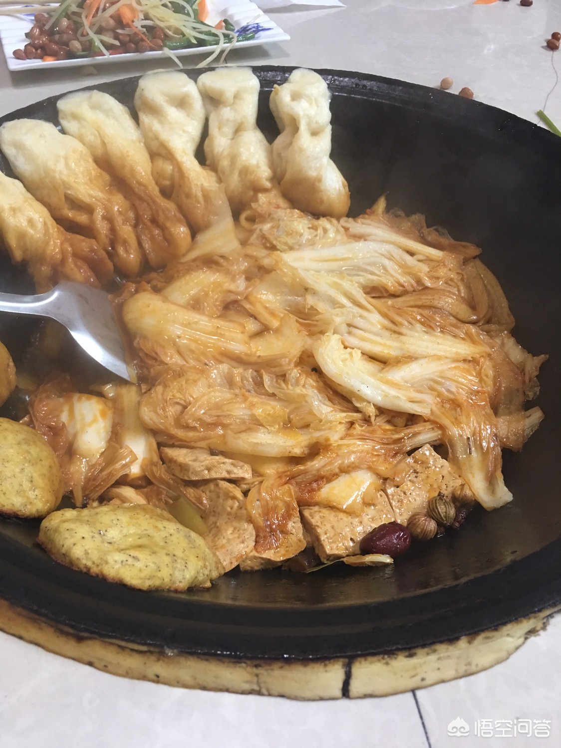 东北铁锅炖鱼的大饼子做法,东北铁锅炖鱼秘制酱料配方