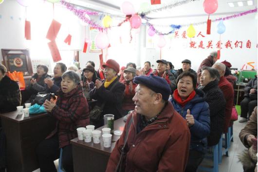 共处和谐友爱时代济南市中区居民向可爱的中研志愿者致敬