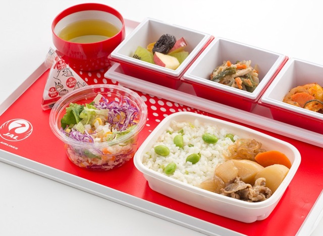 各个航空飞机餐排行,不同航空经济舱的飞机餐