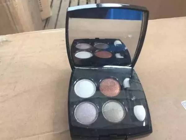 海关查获假奢侈品,海关扣伪奢侈品