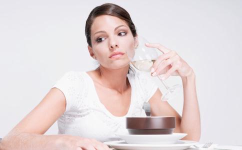 产后坐月子感冒了可以吃药吗,产后宝妈感冒了能吃感冒药吗