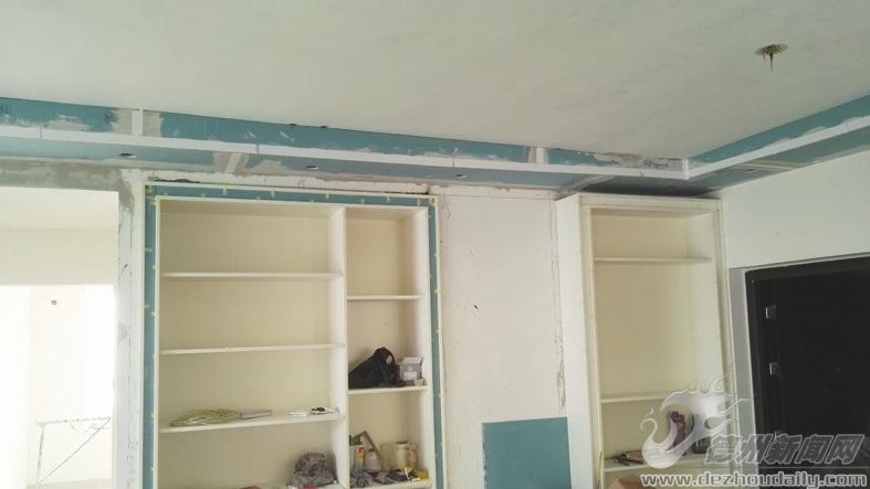 新房屋顶高低不平怎么办,新房屋顶高低不平谁负责