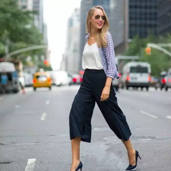 Madam问答室丨去皱精华，小个子阔腿裤穿搭，闭口怎么去，痘印平价精华，甘蔗型身材穿搭