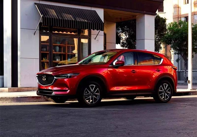 买新车时这些你千万不要碰,买刚上市全新车要注意什么