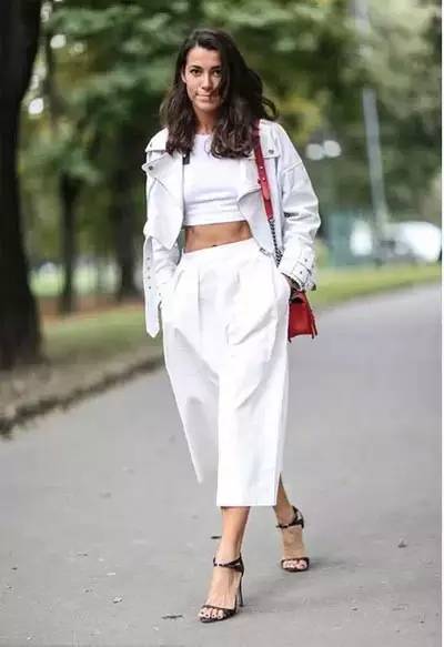 Madam问答室丨去皱精华，小个子阔腿裤穿搭，闭口怎么去，痘印平价精华，甘蔗型身材穿搭