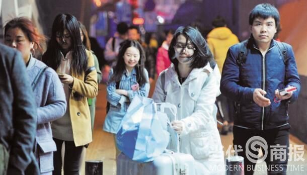 长沙急剧降温后迎来冬日暖阳,长沙迎寒潮天气