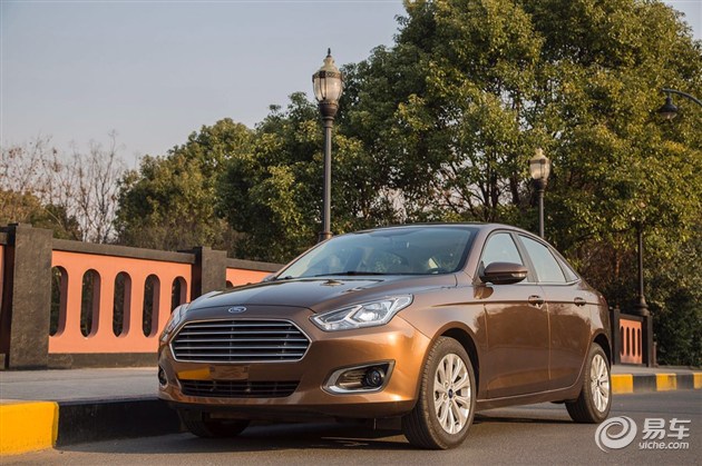 福特福睿斯新款内饰,全新福特福睿斯内饰图片