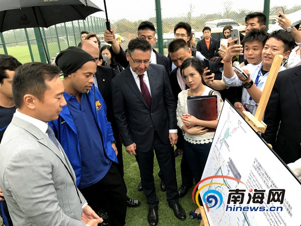 巴西球星小罗来中国,巴西足球明星小罗