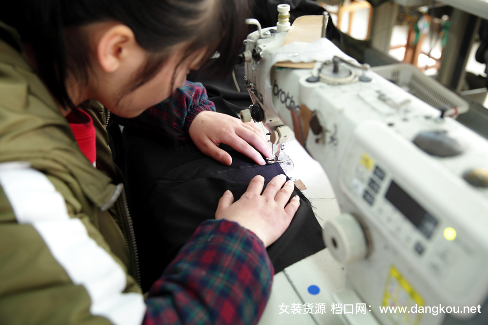 一件衣服是如何从无到有，最后到你手中