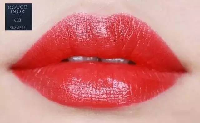 Madam问答室丨闺蜜订婚口红，内眼线画法，干皮粉底，牛津鞋搭配，清爽的防晒