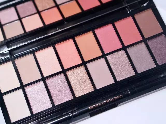 能完成80%种妆容的新手眼影盘推荐,适合新手的眼影盘一盘多用