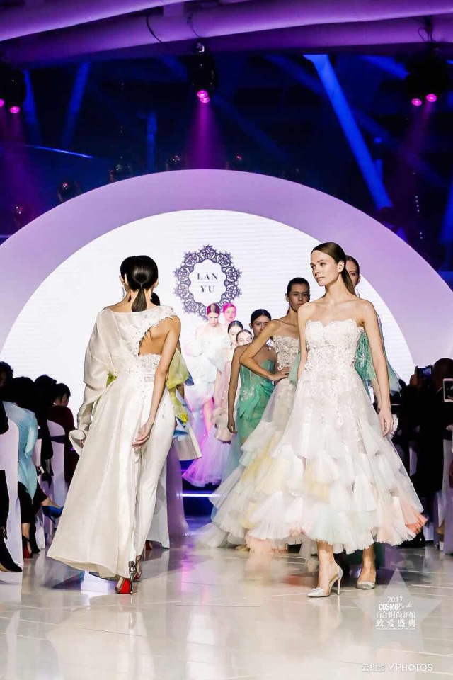 2017百合时尚新娘-致爱盛典丨我们让这群爱情教科书聚在了一起放大招！