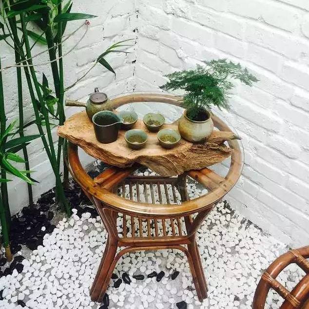 外国小鲜肉只花400元竟然租到了北京二环的房子，然而刚拿到房子的瞬间却差点哭了出来