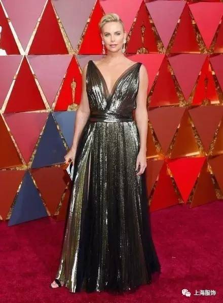 第89届奥斯卡，女神们拼礼服才是正经事！