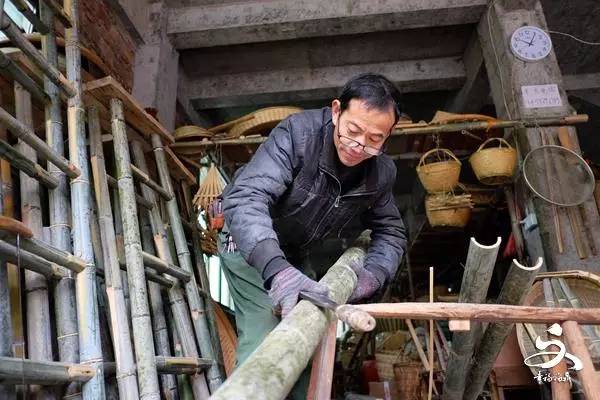「他们的“江湖”」看点头这双巧手如何玩转竹子!