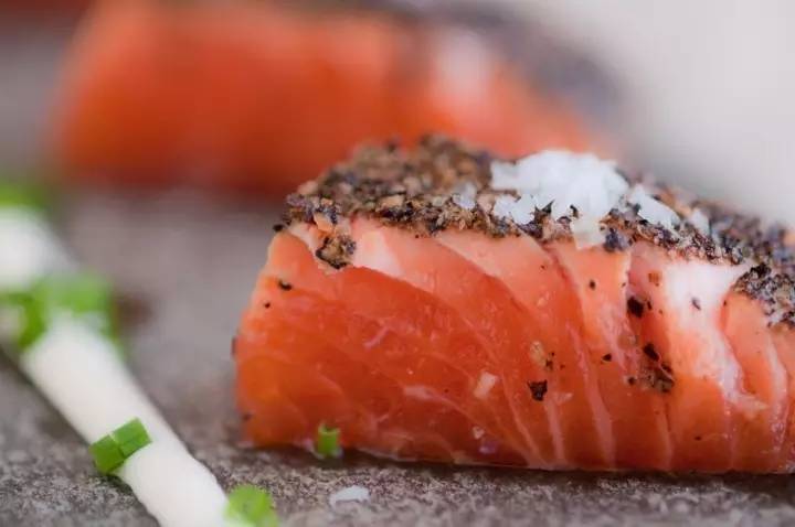 三文鱼挪威哪里好吃,见识一下挪威美食