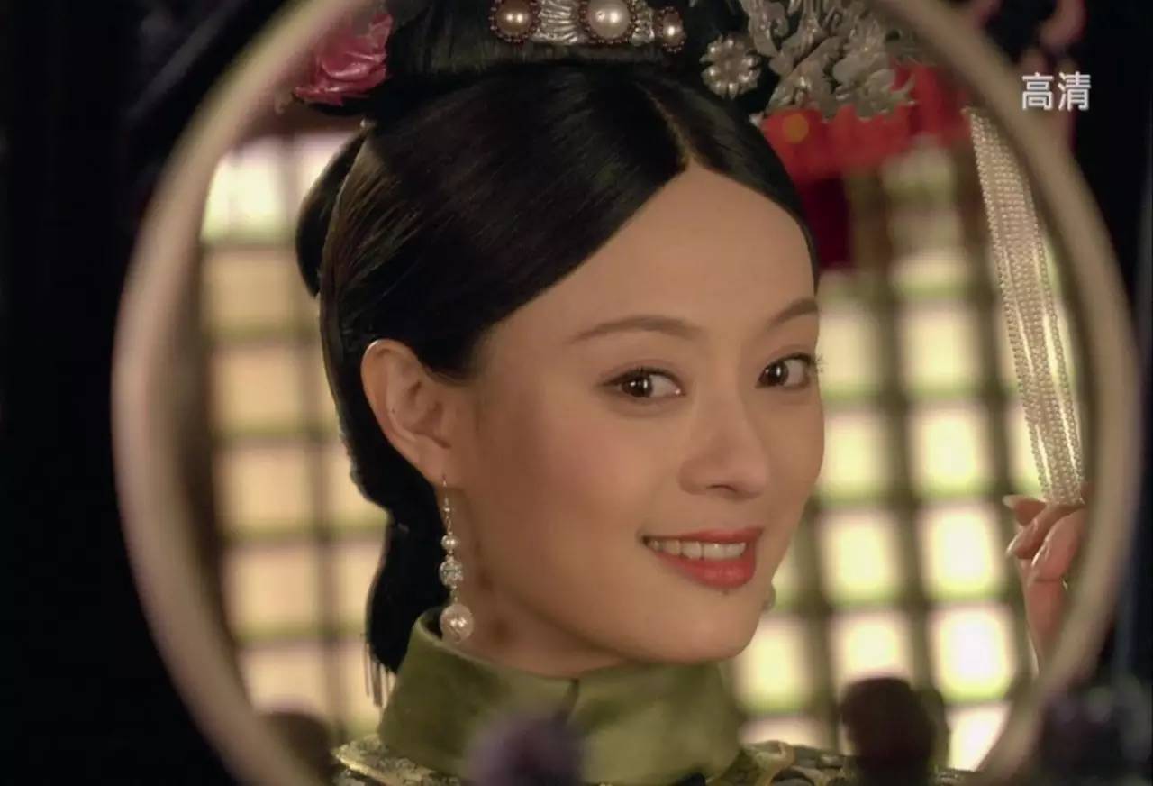 口红创意海报设计 (口红创意妆照片)