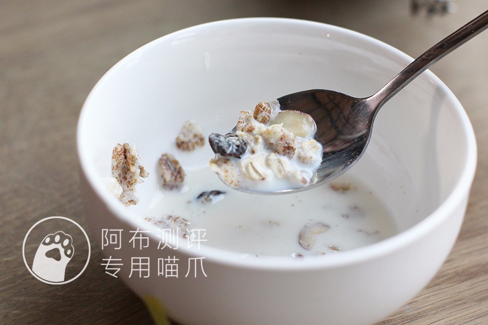 燕麦片每天吃多少才可以减肥呢,什么时候吃燕麦片减肥效果最好