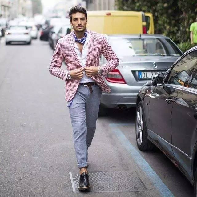 经验|我悄悄关注了这9个最会穿的男博主,感觉我男票有救了