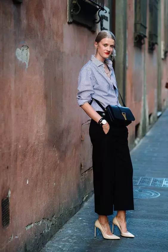 白衬衫排行第一女式,春季必入的7件衬衫谁穿谁好看