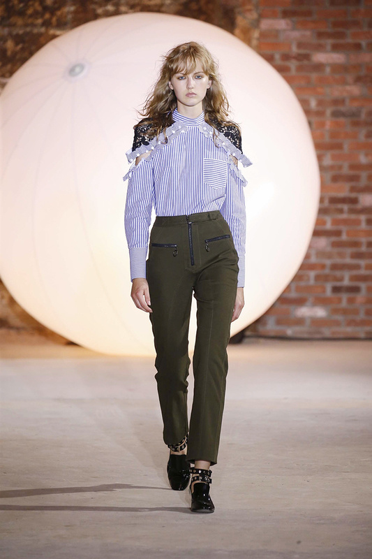 白衬衫排行第一女式,春季必入的7件衬衫谁穿谁好看