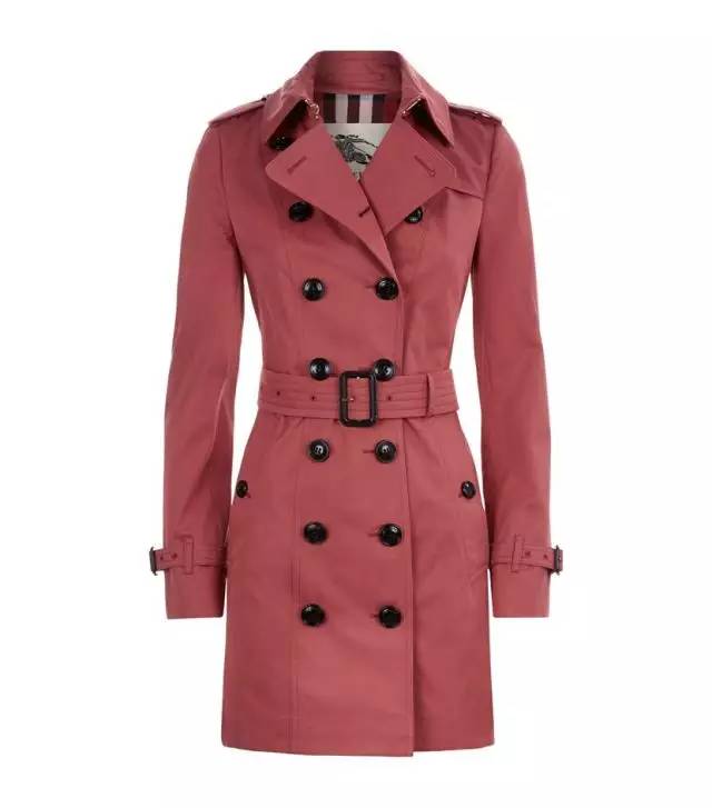 早春如何挑外套颜色好看,秋天的皮衣外套该怎么选