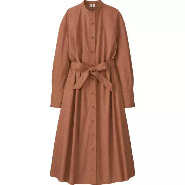 早春如何挑外套颜色好看,秋天的皮衣外套该怎么选