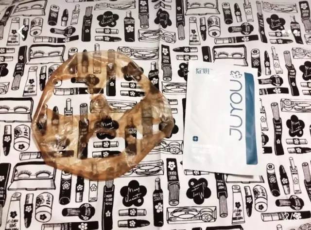 杨幂今年冬天穿的爆款,杨幂最新穿搭又火了