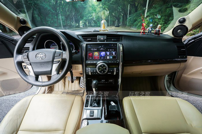 10款锐志改装14款尾灯,零六年的丰田锐志改装