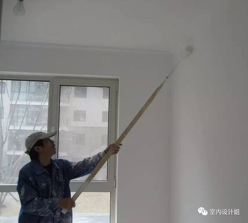 自粘墙纸翘边了怎么处理,自粘贴墙纸边缘开胶怎么办