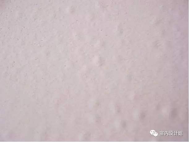 自粘墙纸翘边了怎么处理,自粘贴墙纸边缘开胶怎么办