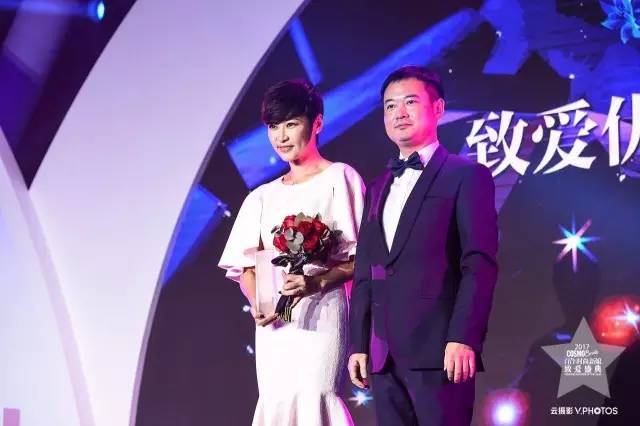 2017百合时尚新娘-致爱盛典丨我们让这群爱情教科书聚在了一起放大招！