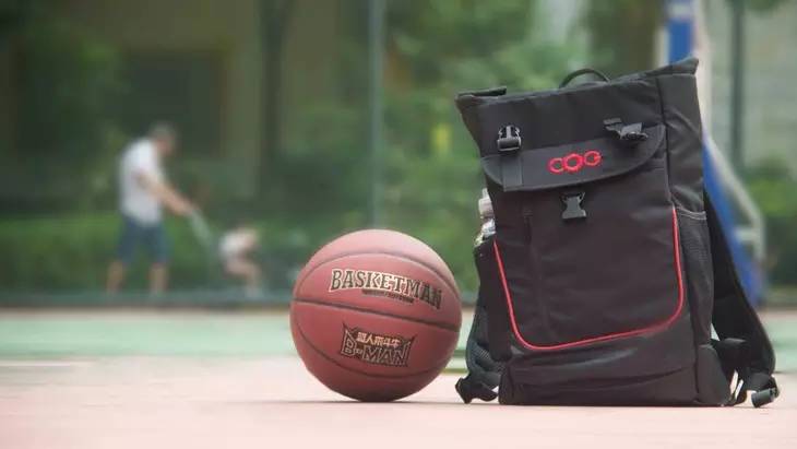 球场丢水杯,在公园丢东西怎么办