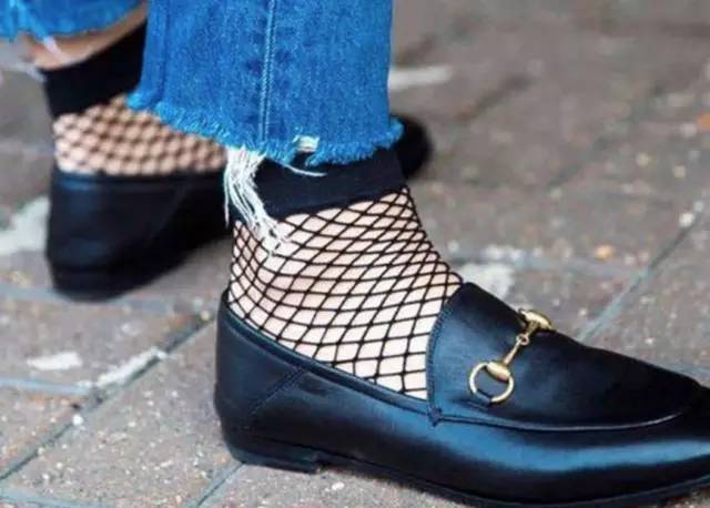 杨幂今年冬天穿的爆款,杨幂最新穿搭又火了