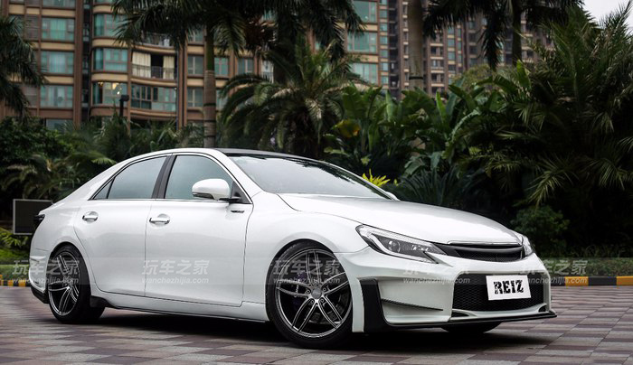 10款锐志改装14款尾灯,零六年的丰田锐志改装