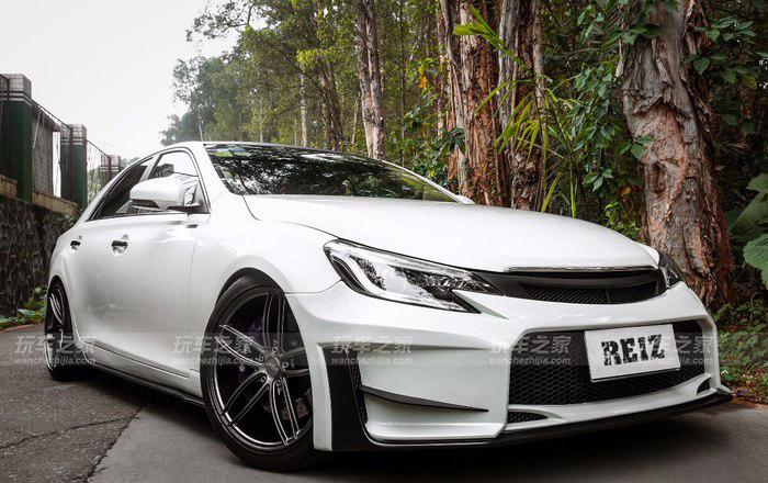 10款锐志改装14款尾灯,零六年的丰田锐志改装