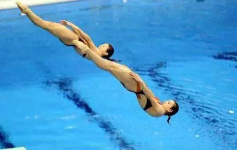 黄龙体育中心跳水馆几米深,黄龙体育馆2019