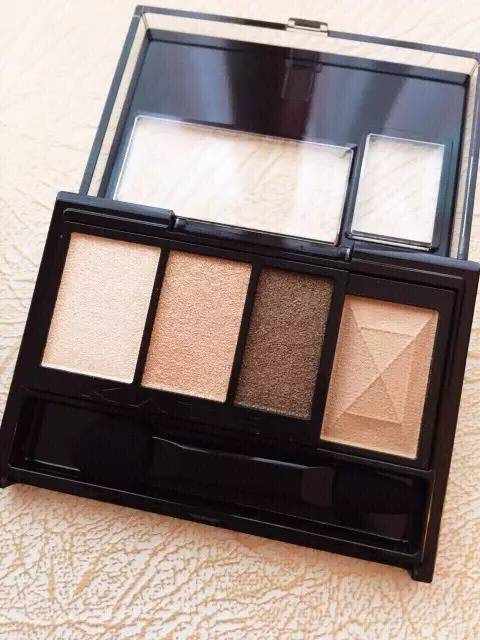 能完成80%种妆容的新手眼影盘推荐,适合新手的眼影盘一盘多用