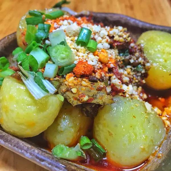 探城｜往奎星楼街一走你就能感受到，成都人从来没有放弃享受生活