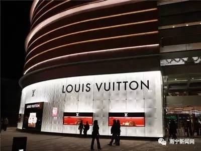 lv奢侈品有多离谱,南宁lv专卖店