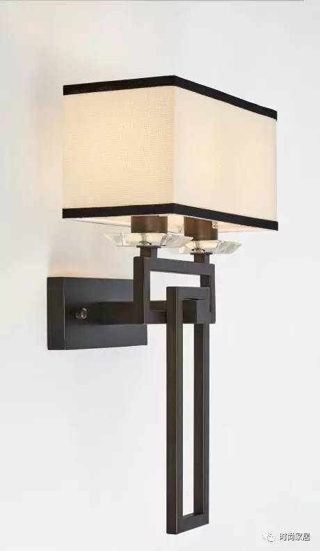 灯饰瞬间给整个空间提升了,客厅灯具好看亮度高