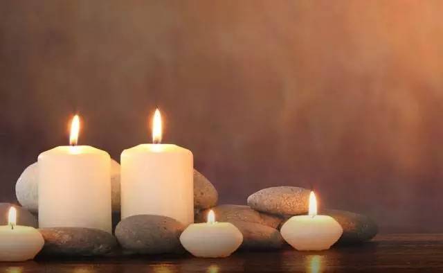 选蜡烛看运势,选蜡烛测试未来等待你的是什么