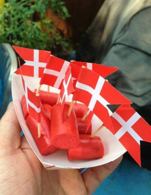 “爱旗成痴”的丹麦人