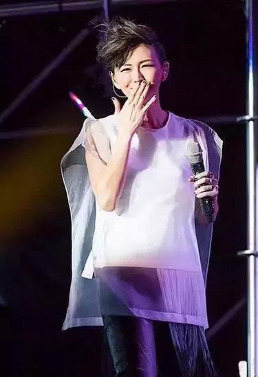 新华路武汉足球,武汉市江汉区新华路17号