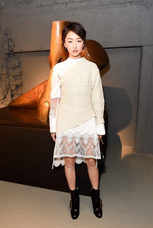 全智贤宋慧乔御姐风,韩国女星全智贤霸气