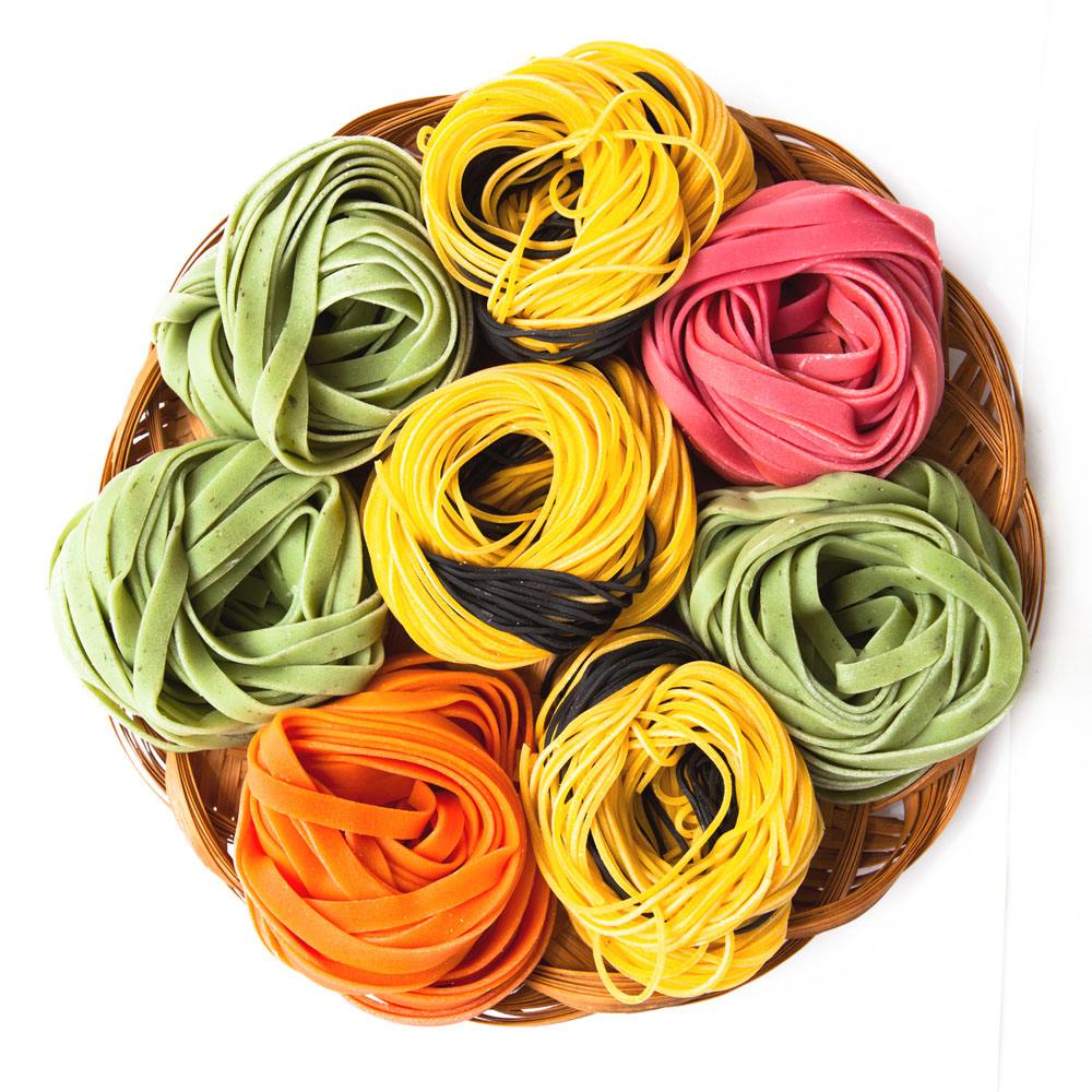 彩色面条用什么蔬菜,彩色蔬菜面条的做法