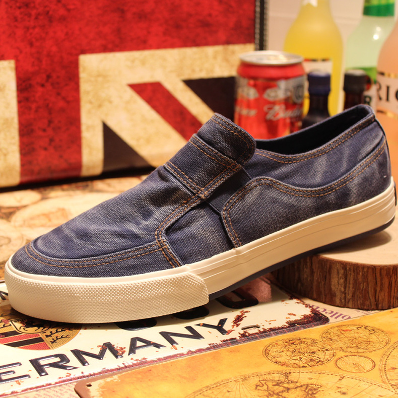 开春白色板鞋女,今年火爆的板鞋冬款