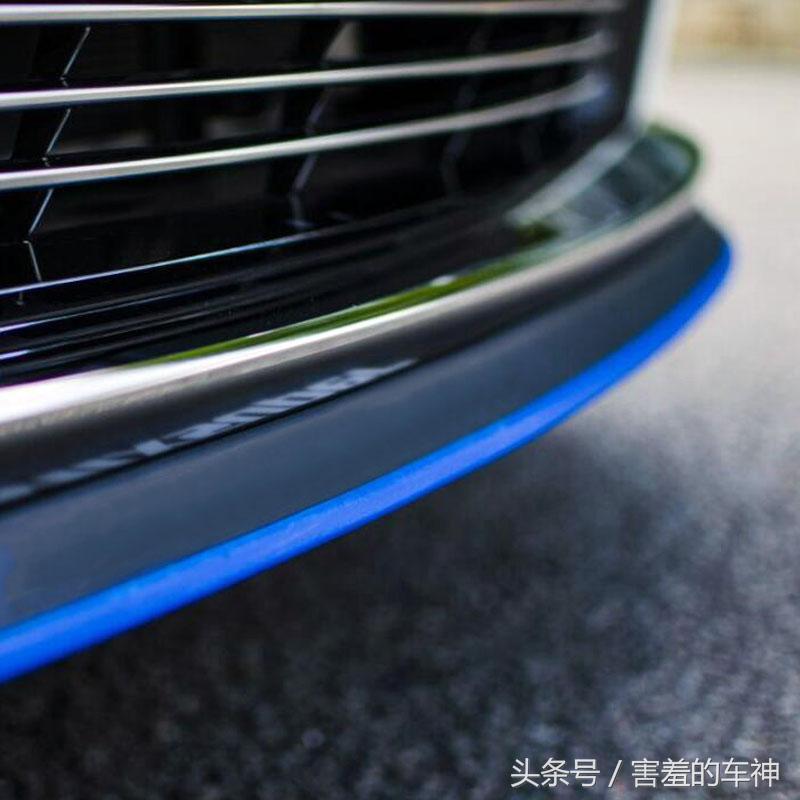 爱车被撞心疼瞬间,心疼爱车被撞