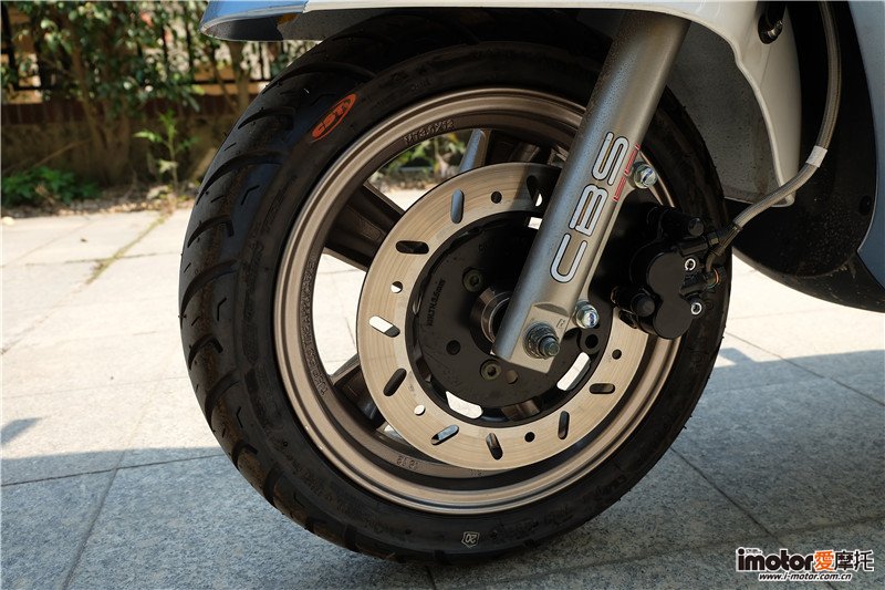 测评三阳FiddleIII高性能水冷125