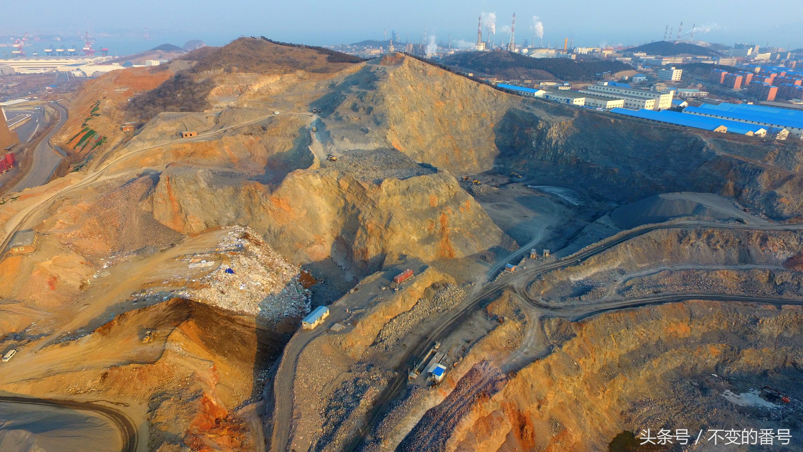 万达大连石灰石矿规划,大连石灰石矿大坑最新规划